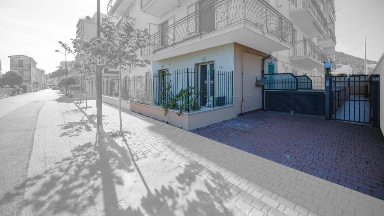 Babyaccommodation Family Comfort Ll Pietra Ligure Kültér fotó